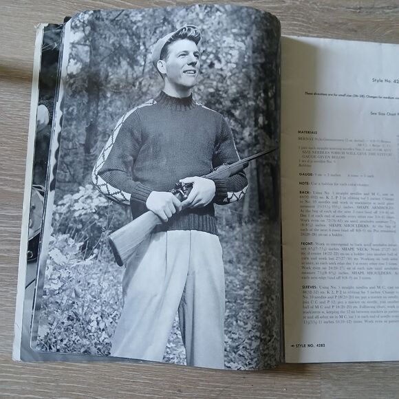 Bernat 0049 GREAT BIG BOOK SWEATERS 1956 Handicraft Men's Black & White Photos - Picture 4 of 11